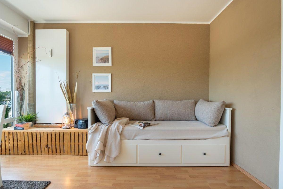 Haus-Steinwarder-7-Wohnung-Strandbude-22 Хайлигенхафен Екстериор снимка