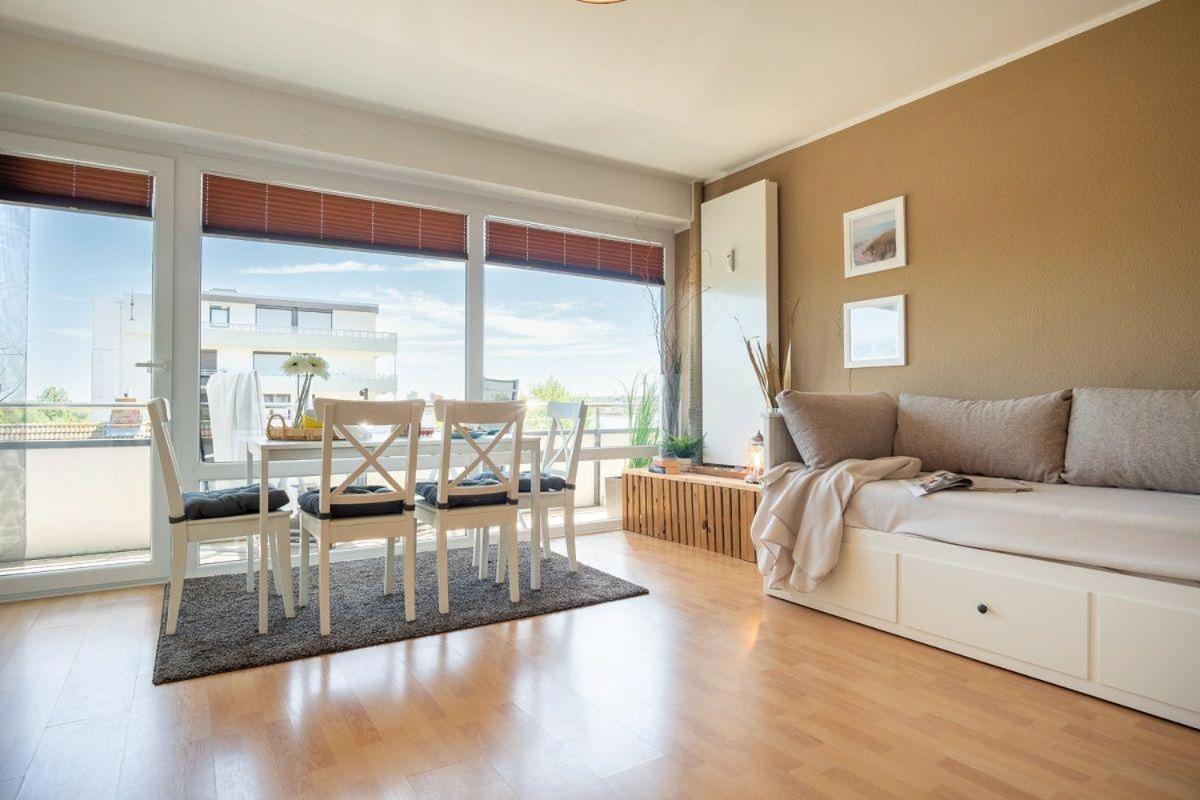 Haus-Steinwarder-7-Wohnung-Strandbude-22 Хайлигенхафен Екстериор снимка