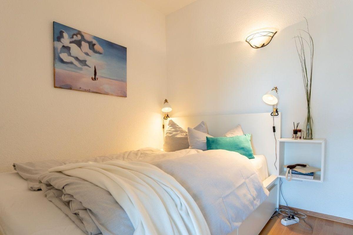 Haus-Steinwarder-7-Wohnung-Strandbude-22 Хайлигенхафен Екстериор снимка